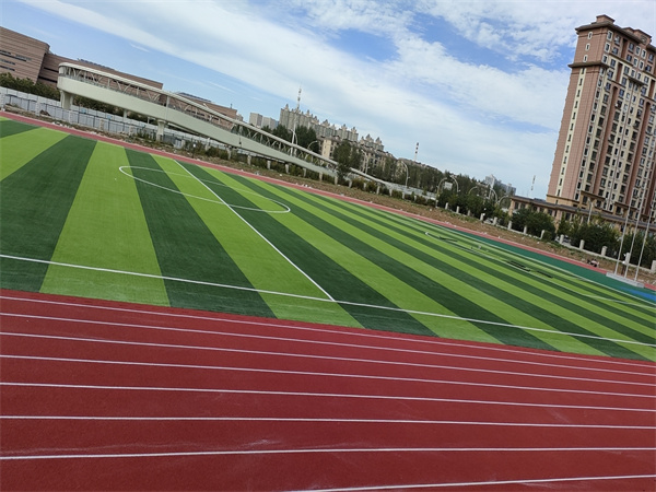  吉林省长春市一零三中学 